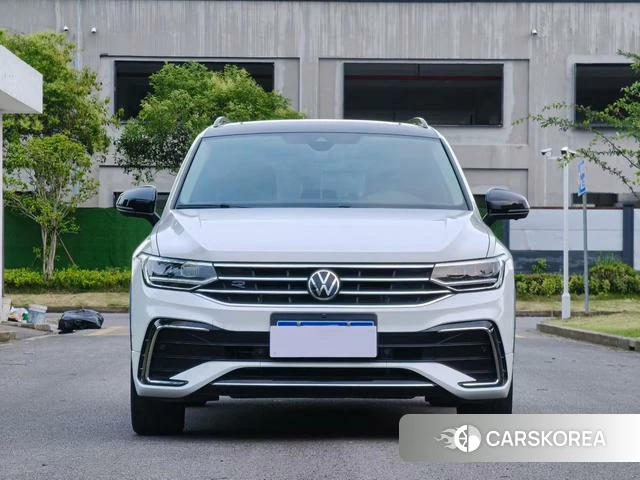 Volkswagen Tiguan L 2022 Белый из Китая, фото 3