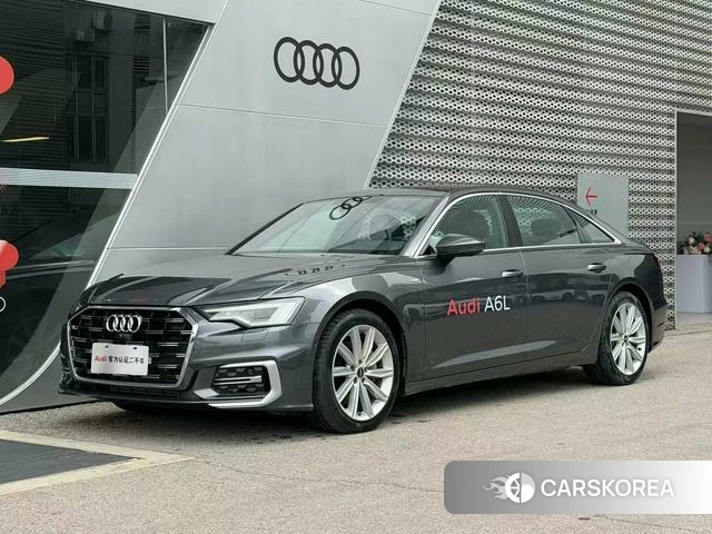 Audi A6L 2024 Темно-серый из Китая, фото 3