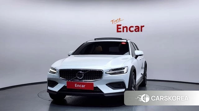 Volvo V60 Cross-Country 2nd Generation id 3904958 из Кореи 13