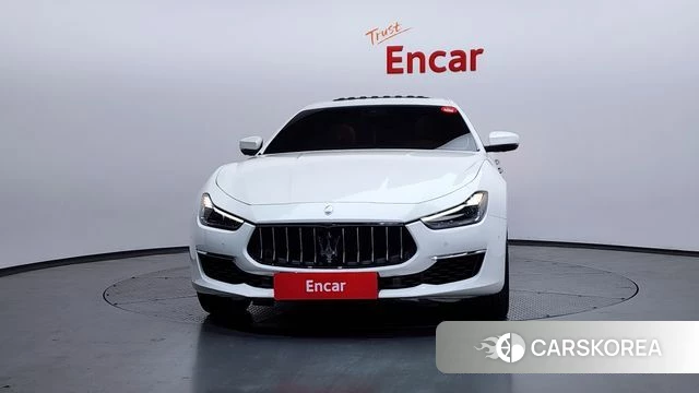 Maserati Ghibli id 4203882 из Кореи 23