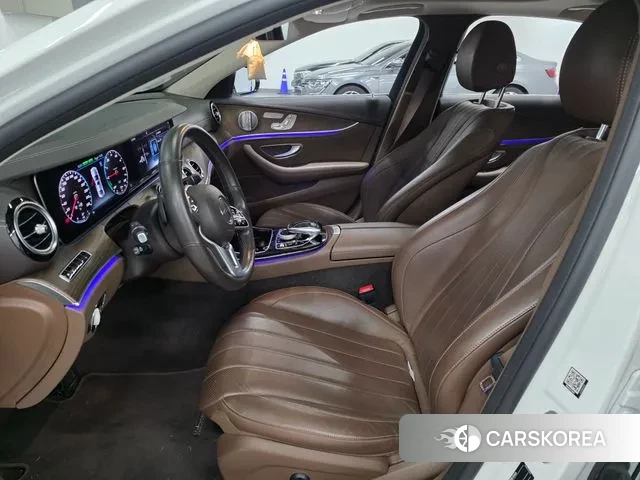 Mercedes-Benz E-Class W213 2019 Белый из Кореи, фото 5