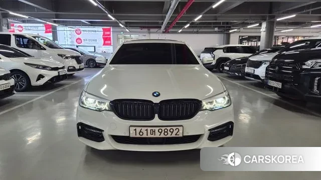 BMW 5 Series (G30) id 3789639 из Кореи 11