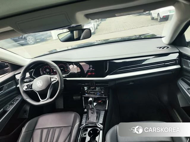 Volkswagen Passat 2024 Черный из Китая, фото 3