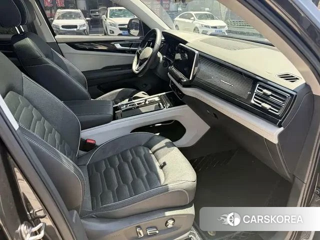 Volkswagen Tourang id 4321343 из Китая 8