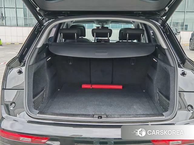 Audi Q5L id 3983385 из Китая 12