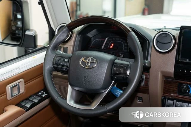 Toyota Land Cruiser 70 Series id 4239404 из Китая 12