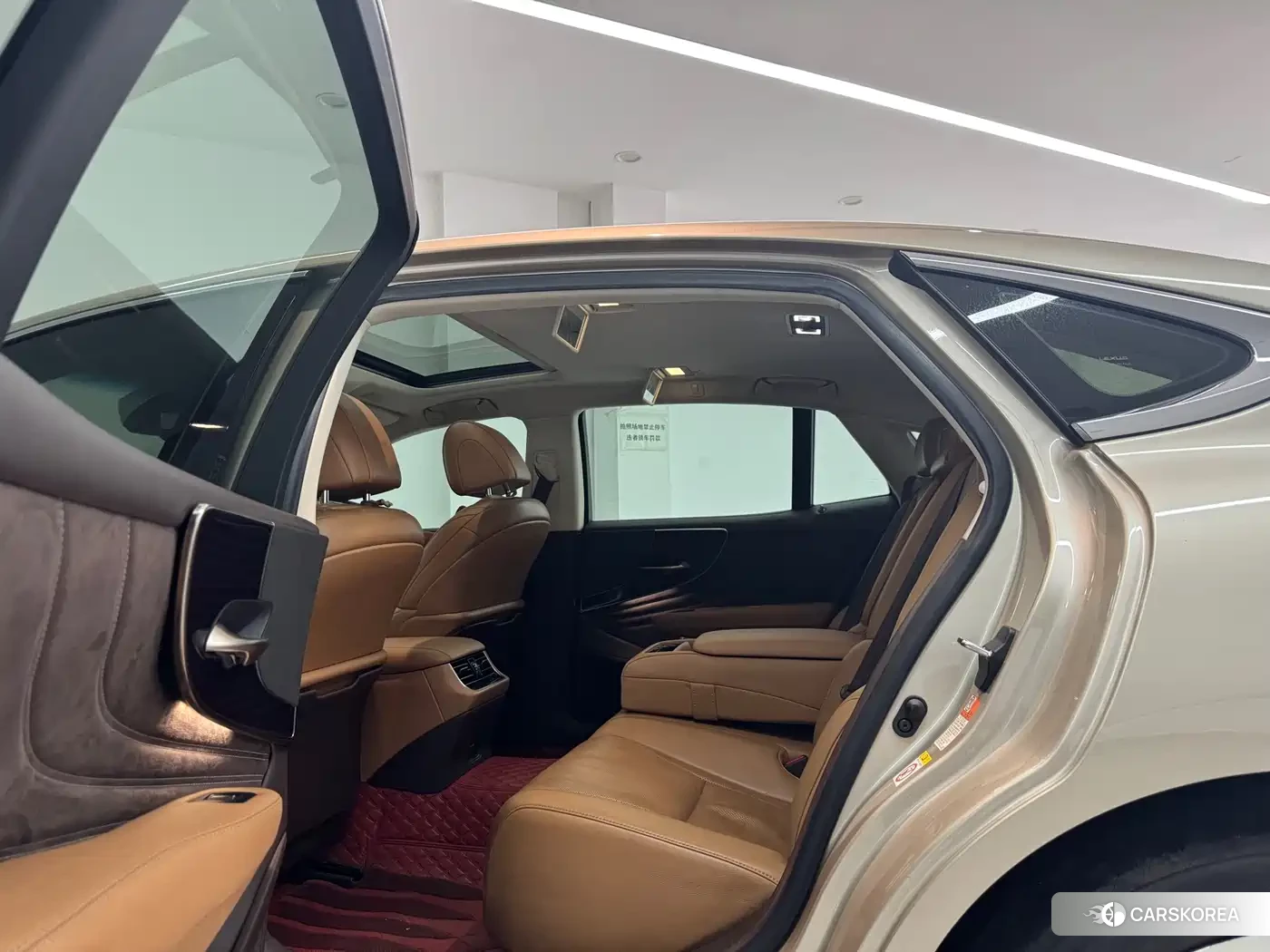 Lexus LS 2018 Silver/gray из Китая, фото 3