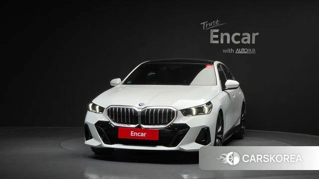 BMW 5 Series (G60) id 4280067 из Кореи 13