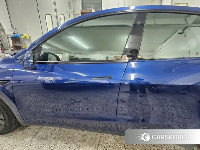 Tesla Model Y 2023 Синий из Кореи, фото 3