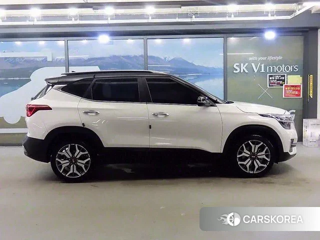 Kia Seltos id 3192589 из Кореи 13