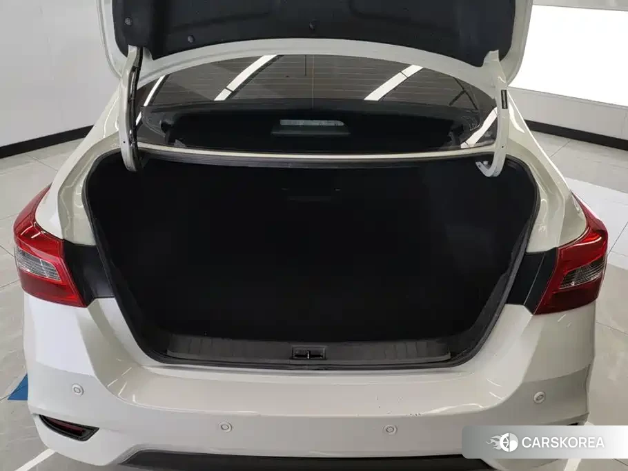 Nissan Sylphy id 4589290 из Китая 9