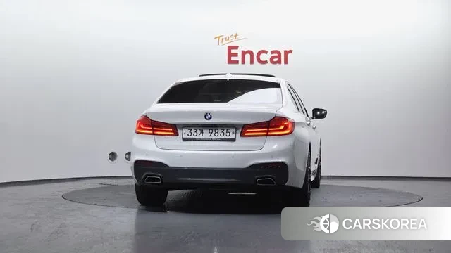 BMW 5 Series (G30) id 3641672 из Кореи 13