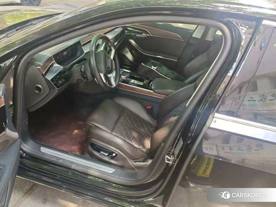 Audi A8 2021 Черный из Китая, фото 3