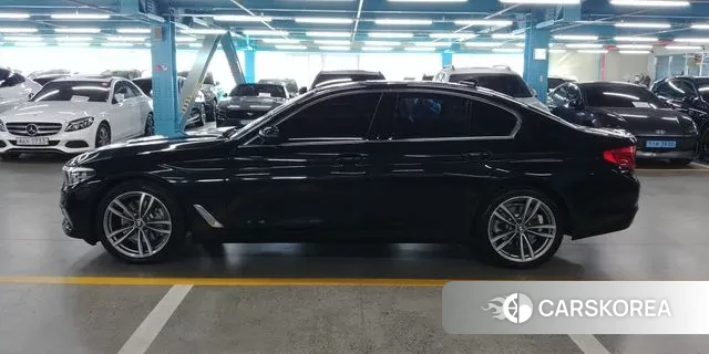 BMW 5 Series (G30) id 3789370 из Кореи 13