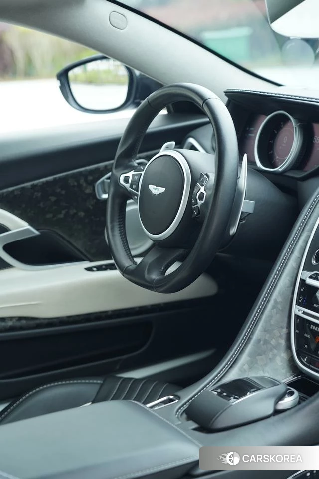 Aston Martin DB11 id 4211344 из Китая 18