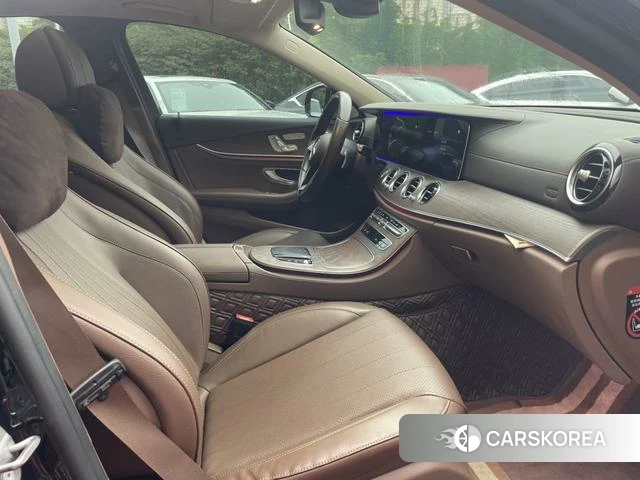 Mercedes-Benz E-class id 4334834 из Китая 7