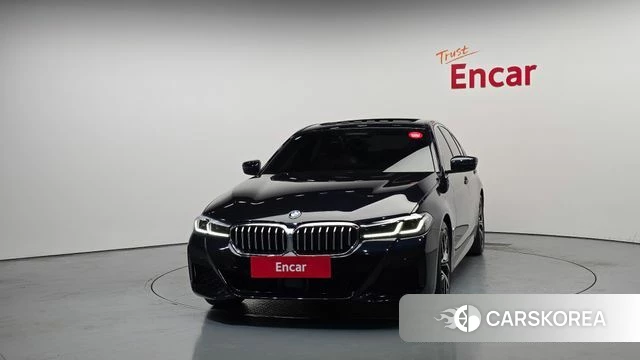 BMW 5 Series (G30) id 4294073 из Кореи 23