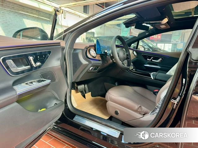 Mercedes-Benz EQE 2025 Черный из Китая, фото 3