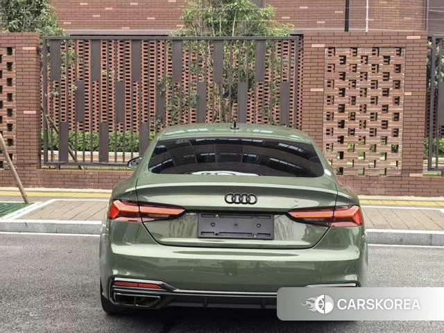 Audi A5 2023 Зеленый из Китая, фото 3