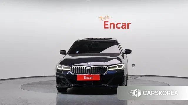 BMW 5 Series (G30) id 3509339 из Кореи 13