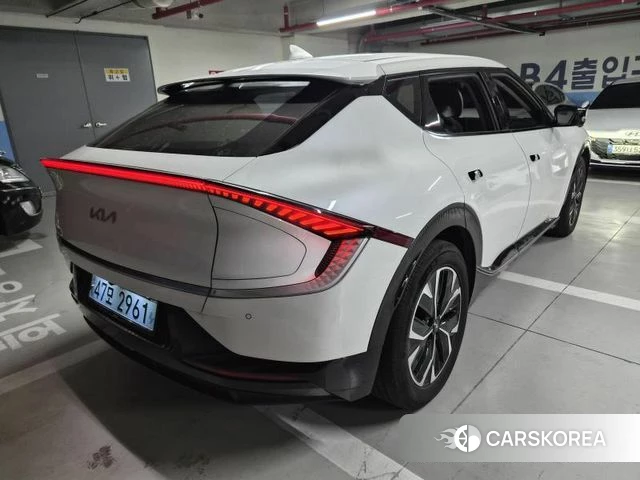 Kia EV6 2022 Белый из Кореи, фото 3
