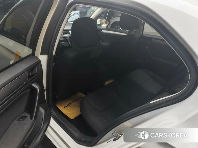 Volkswagen Bora id 4205834 из Китая 13