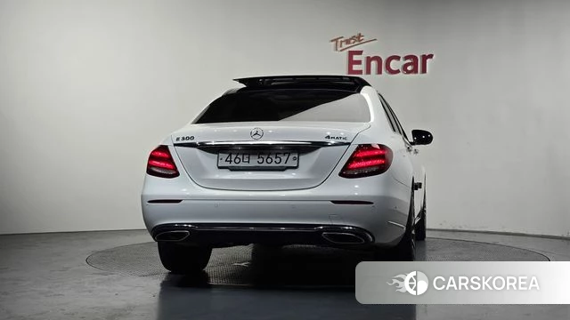 Mercedes-Benz E-Class W213 id 4356619 из Кореи 23