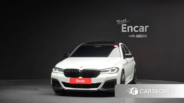 BMW 5 Series (G30) id 3366495 из Кореи 13