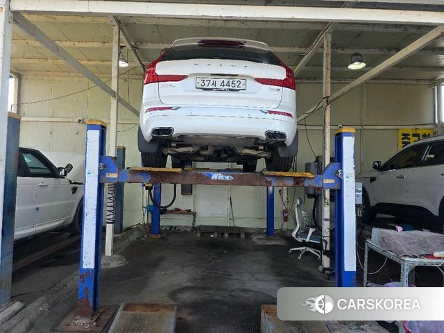 Volvo XC60 second Generation 2019 Белый из Кореи, фото 3