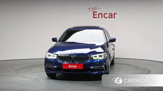 BMW 5 Series (G30) id 3703227 из Кореи 13