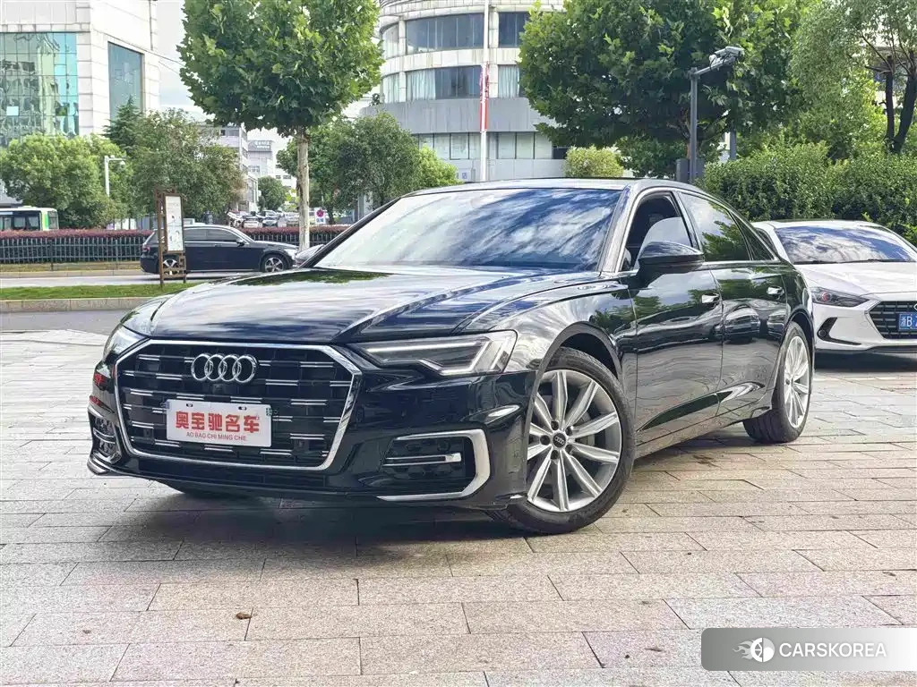 Audi A6L id 4553789 из Китая 9