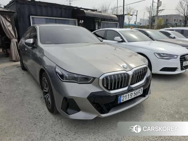 BMW 5 Series (G60) id 3909299 из Кореи 3