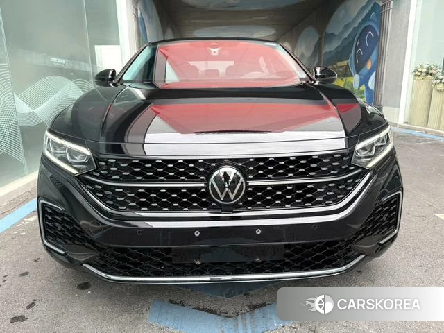 Volkswagen Passat 2022 Черный из Китая, фото 5