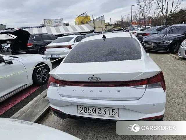 Hyundai Avante (CN7) 2021 Белый из Кореи, фото 4