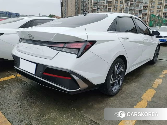 Hyundai Elantra id 4359597 из Китая 8