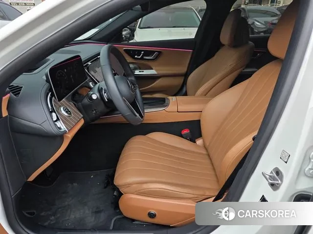 Mercedes-Benz E-Class W214 2025 Белый из Кореи, фото 5