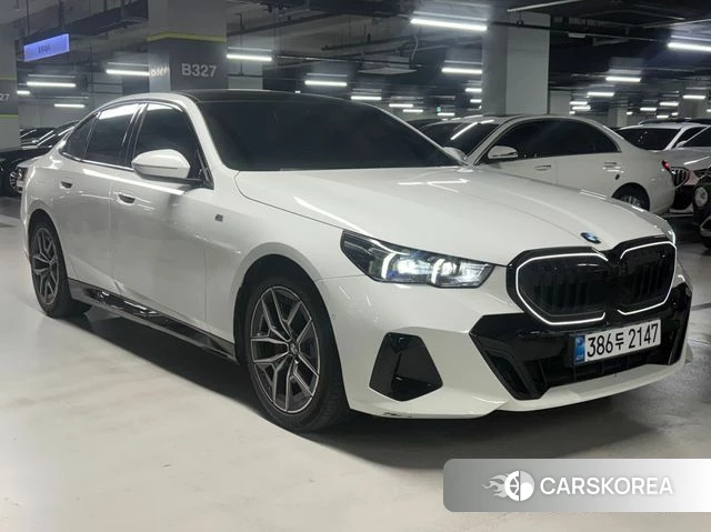 BMW 5 Series (G60) id 4366258 из Кореи 13