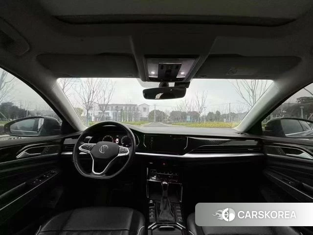 Volkswagen Passat 2022 Черный из Китая, фото 3