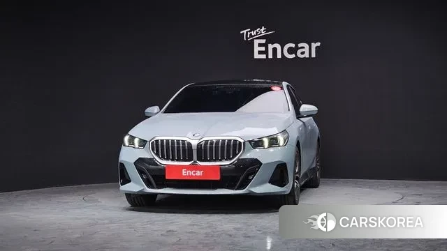 BMW 5 Series (G60) id 3507231 из Кореи 13