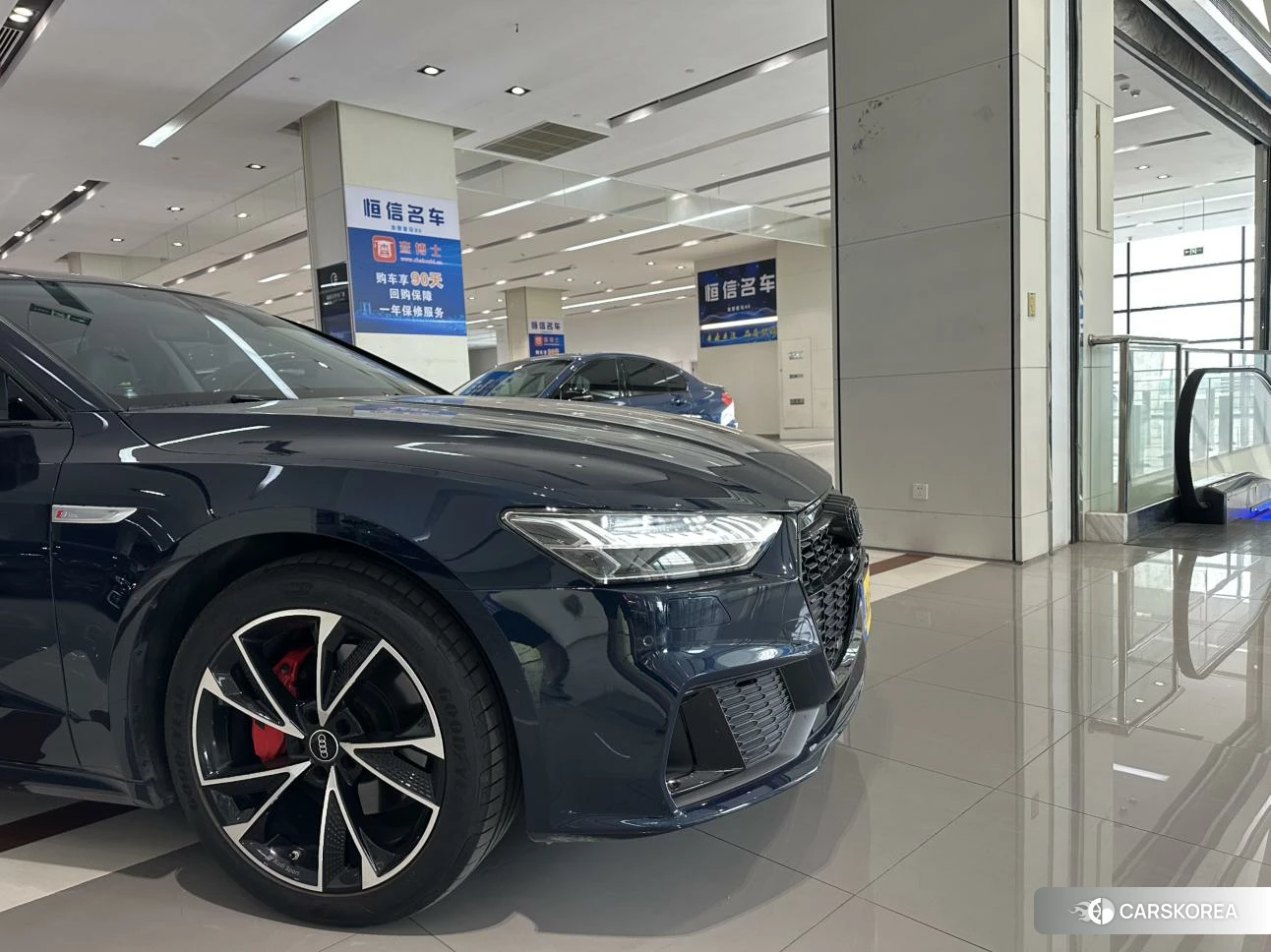 Audi A7L id 4467622 из Китая 13