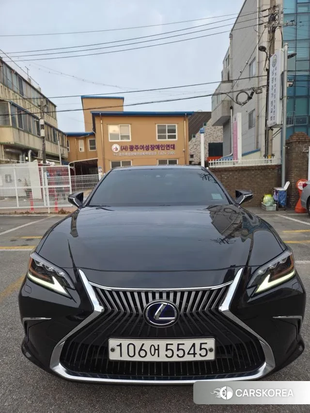 Lexus ES300h 7th generation 2021 Черный из Кореи, фото 3