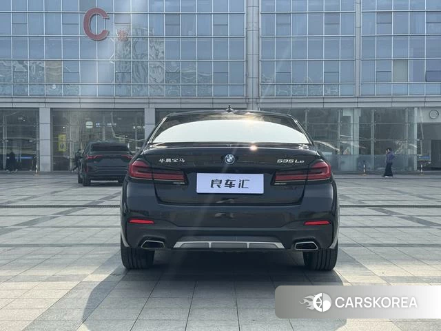 BMW 5 series PHEV 2021 Черный из Китая, фото 3