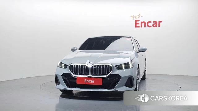 BMW 5 Series (G60) id 3876455 из Кореи 13