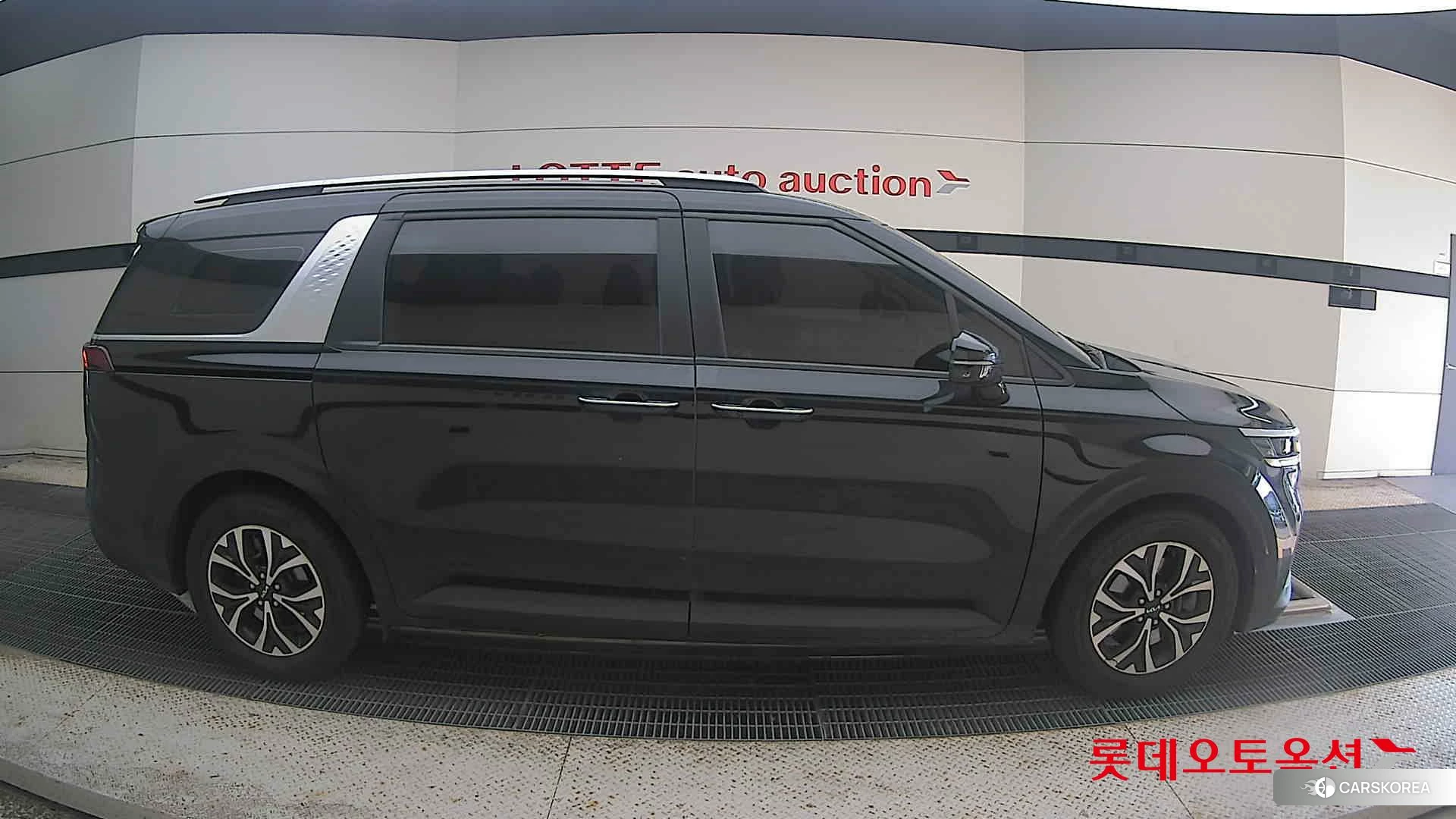 Kia Carnival id 4674179 из Кореи 23