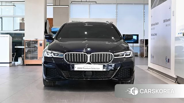 BMW 5 Series (G30) id 4324642 из Кореи 13