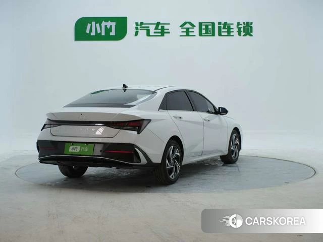 Hyundai Elantra id 4277459 из Китая 21