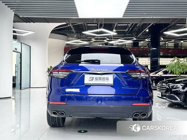 Maserati Levante id 4234817 из Китая 12