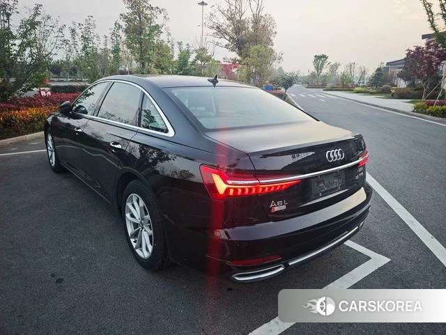 Audi A6L 2021 Черный из Китая, фото 3