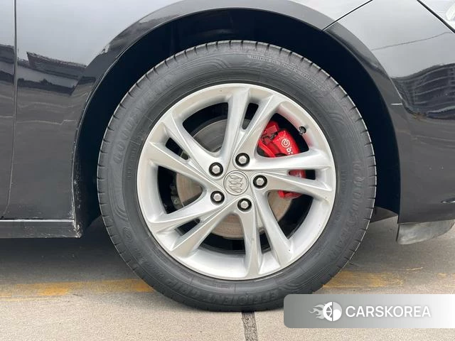 Buick Regal id 4234814 из Китая 13