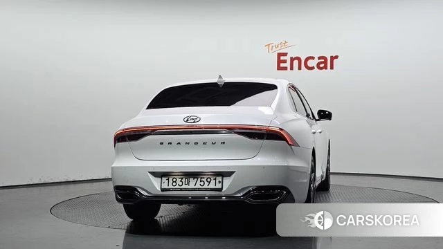 Hyundai The New Grandeur IG id 4849601 из Кореи 23